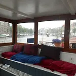 Waterloo Square River Vieuw Houseboat Amsterdam